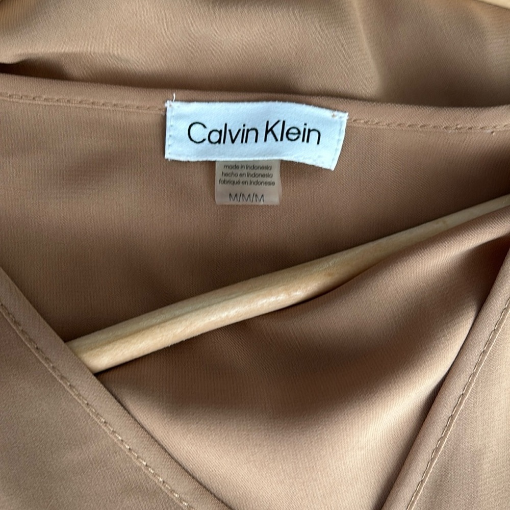Calvin Klein Top - Picture 2 of 7
